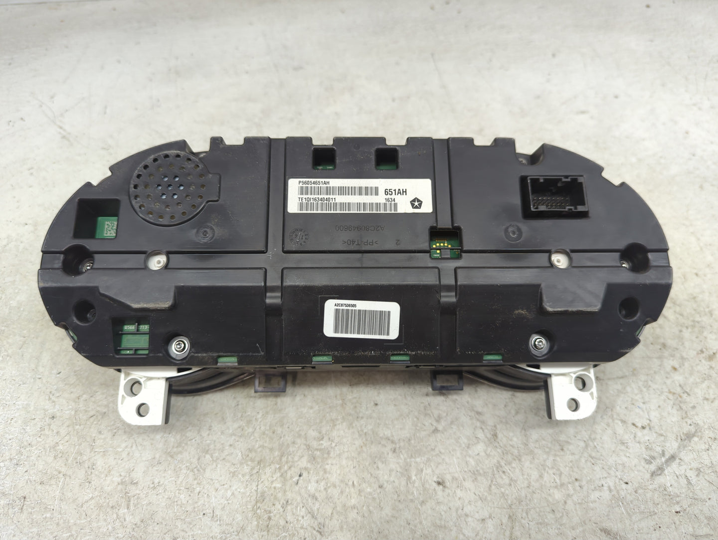 2014 Jeep Cherokee Instrument Cluster Speedometer Gauges P/N:P56054651AH A2C80949600 Miles: Fits OEM Used Auto Parts - Oemus