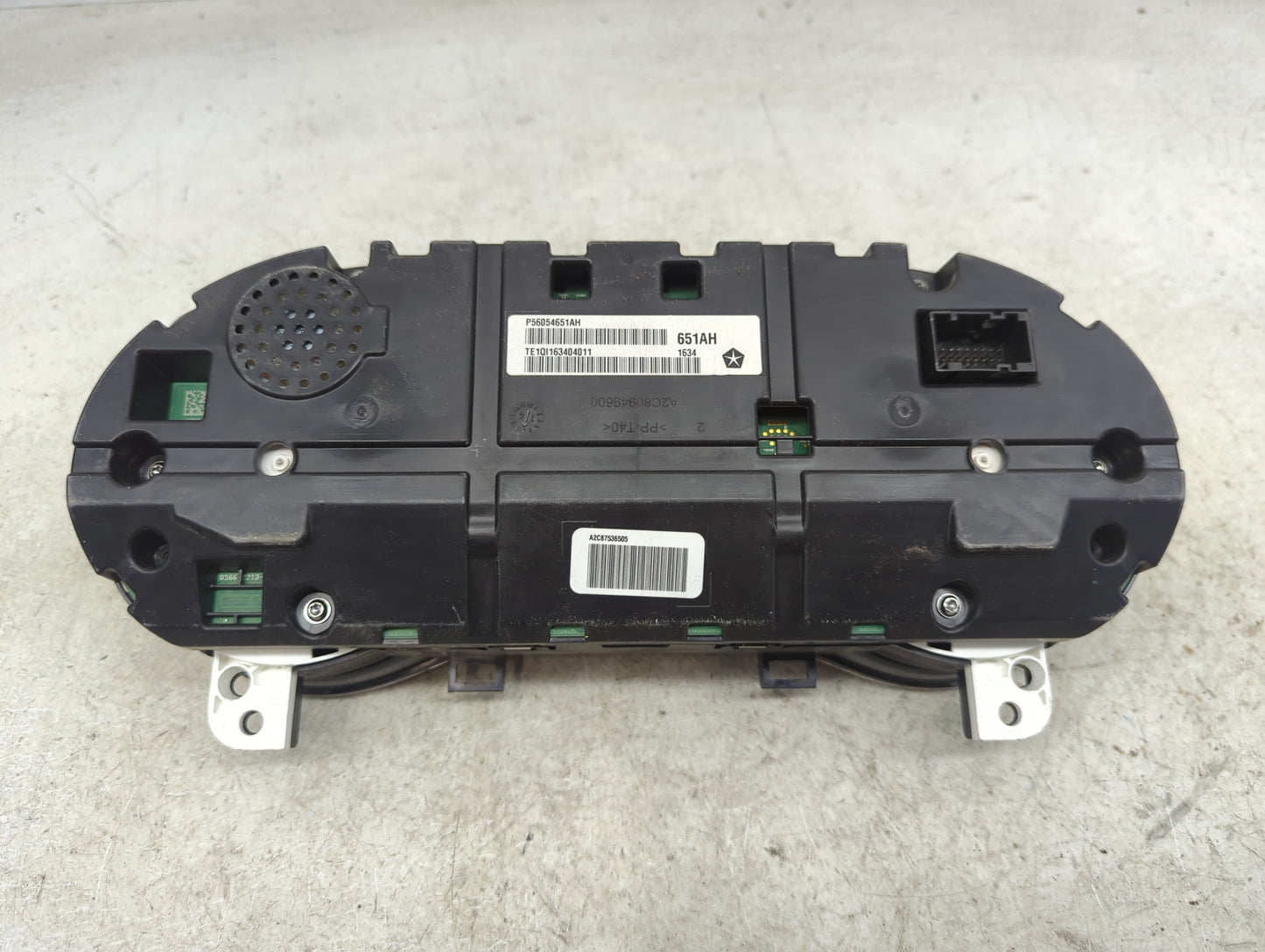 2014 Jeep Cherokee Instrument Cluster Speedometer Gauges P/N:P56054651AH A2C80949600 Miles: Fits OEM Used Auto Parts - Oemus
