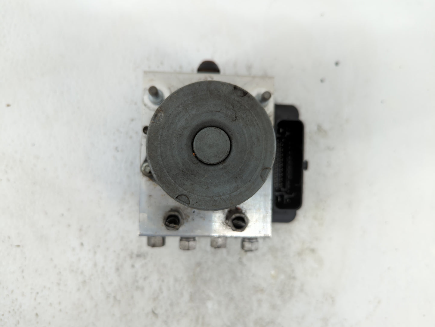 2014 Jeep Cherokee ABS Pump Control Module Replacement P/N:P04779899AF P04779899AG, 04779899AG, P04779899AI Fits OEM Used Au