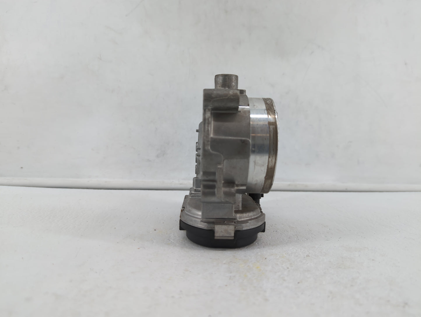 2014-2017 Jeep Cherokee Throttle Body P/N:05184349AC 05184349AE, 05184349AD Fits Fits 2011 2012 2013 2014 2015 2016 2017 201