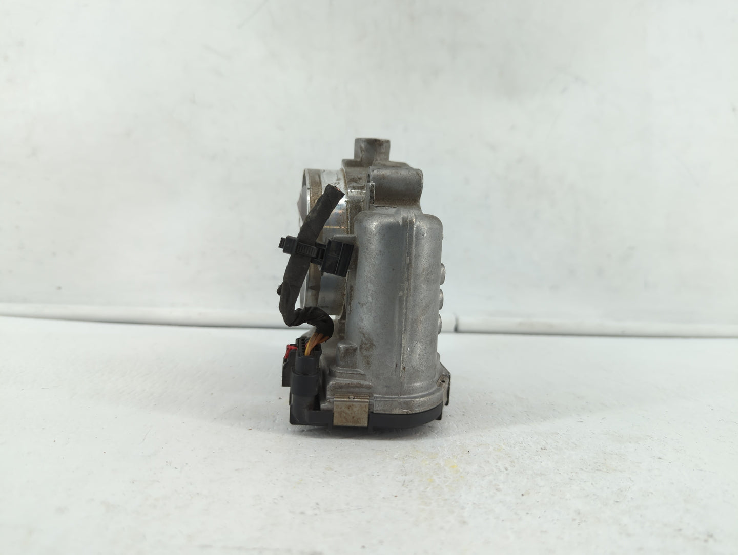 2014-2017 Jeep Cherokee Throttle Body P/N:05184349AC 05184349AE, 05184349AD Fits Fits 2011 2012 2013 2014 2015 2016 2017 201