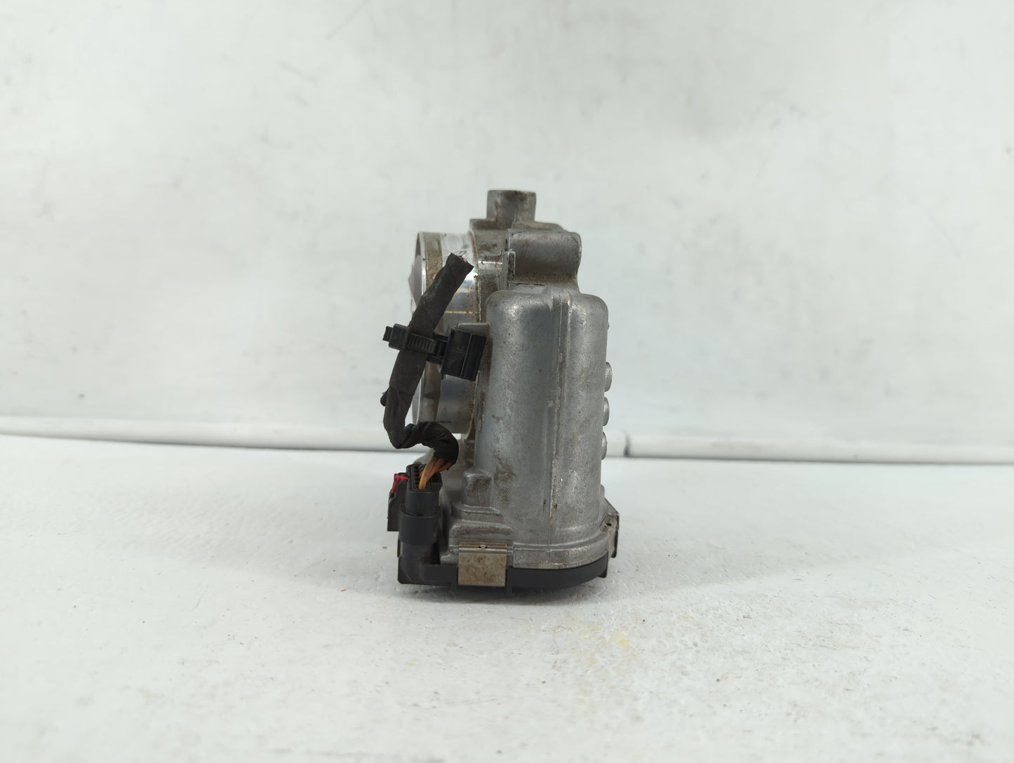 2014-2017 Jeep Cherokee Throttle Body P/N:05184349AC 05184349AE, 05184349AD Fits Fits 2011 2012 2013 2014 2015 2016 2017 201