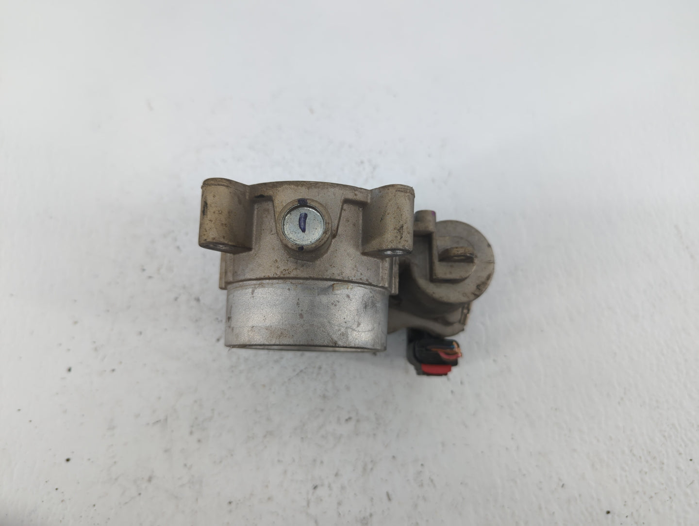 2014-2017 Jeep Cherokee Throttle Body P/N:04891970AB Fits Fits 2014 2015 2016 2017 2018 OEM Used Auto Parts - Oemusedautopar