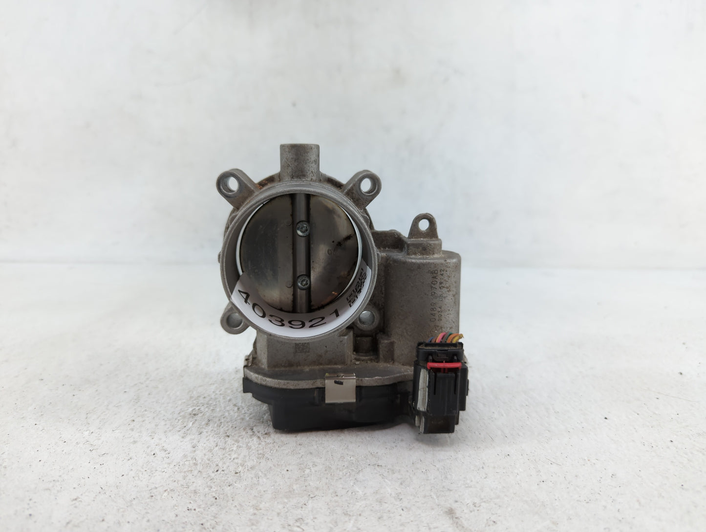 2014-2017 Jeep Cherokee Throttle Body P/N:04891970AB Fits Fits 2014 2015 2016 2017 2018 OEM Used Auto Parts - Oemusedautopar