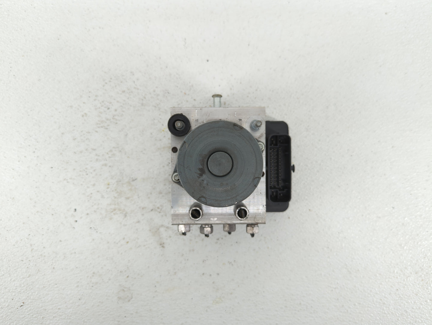 2014 Jeep Cherokee ABS Pump Control Module Replacement P/N:P04779899AF P04779899AG, 04779899AG, P04779899AI Fits OEM Used Au