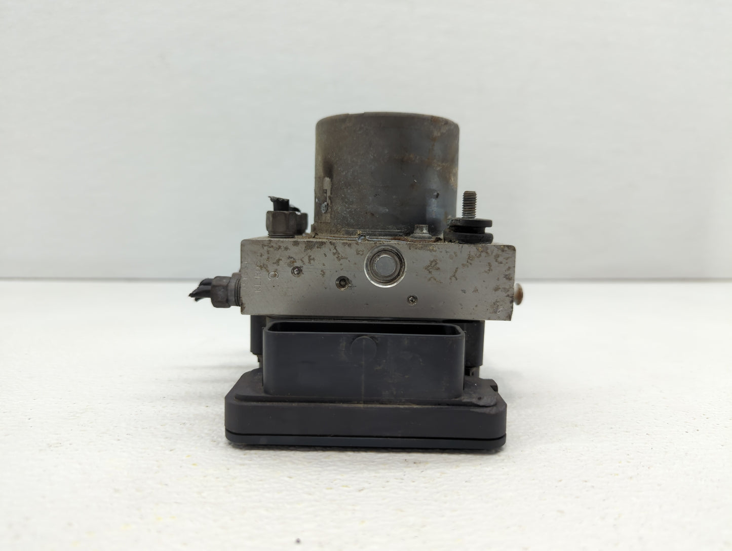 2014 Jeep Cherokee ABS Pump Control Module Replacement P/N:P04779899AF P04779899AG, 04779899AG, P04779899AI Fits OEM Used Au
