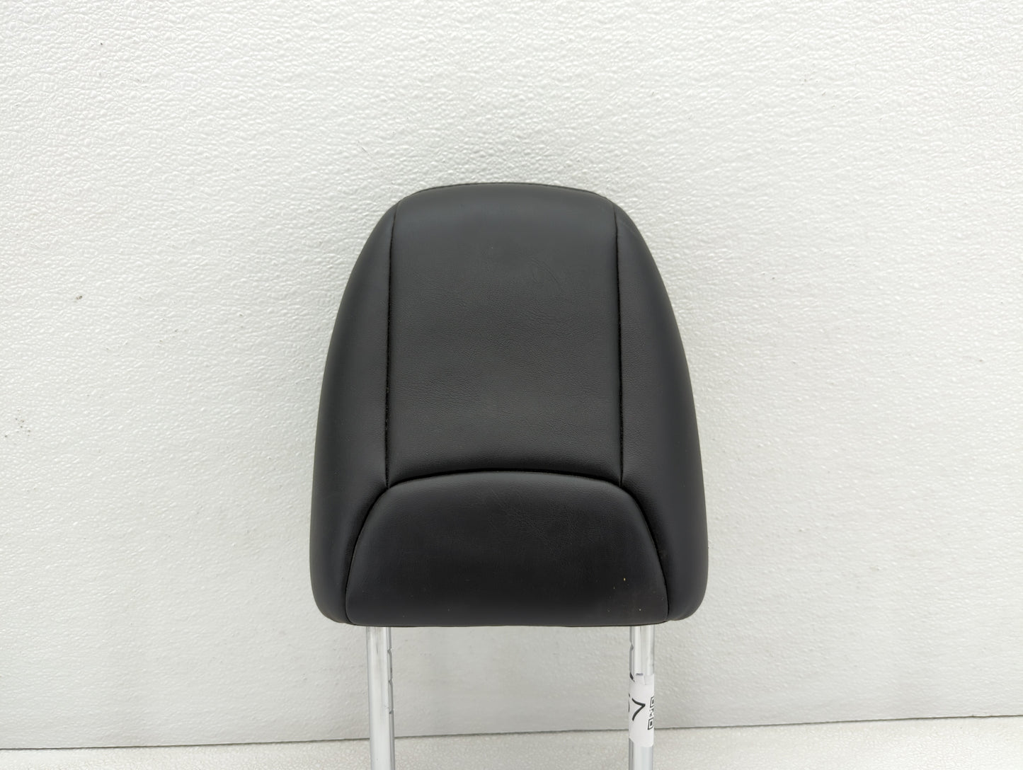 2014-2014 Jeep Cherokee Headrest Head Rest Front Driver Passenger Seat - Oemusedautoparts1.com