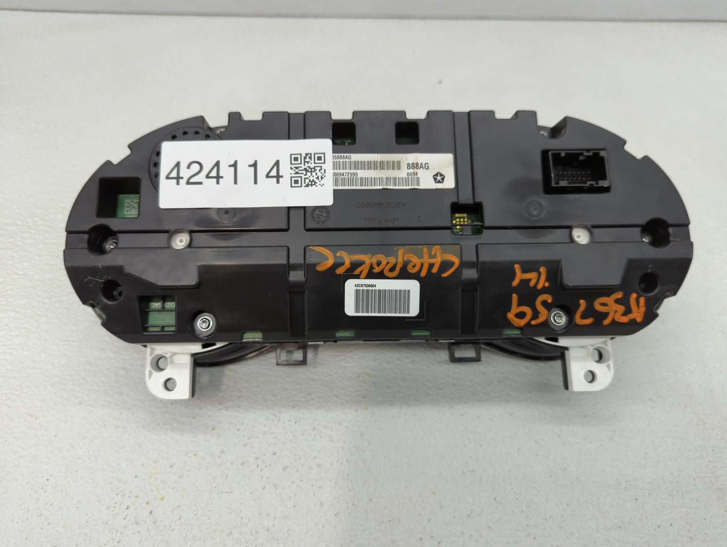 2014 Jeep Cherokee Instrument Cluster Speedometer Gauges P/N:P68105888AH P68105889AH, P68105888AG Fits OEM Used Auto Parts -
