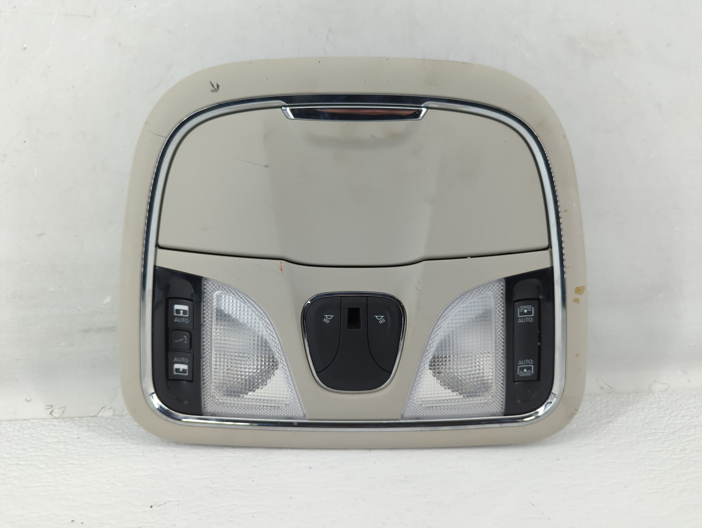 2014 Jeep Cherokee Overhead Roof Console - Oemusedautoparts1.com