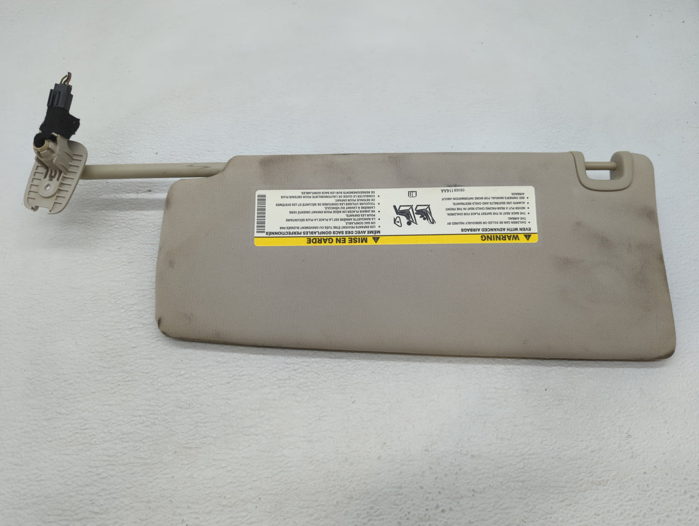 2014-2018 Jeep Cherokee Sun Visor Shade Replacement Passenger Right Mirror Fits Fits 2014 2015 2016 2017 2018 OEM Used Auto 