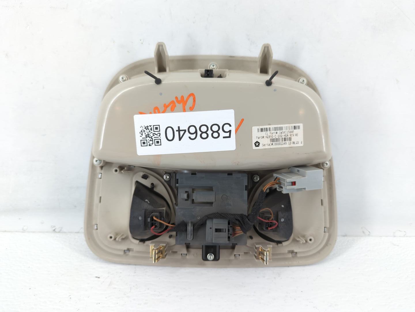 2014 Jeep Cherokee Overhead Roof Console - Oemusedautoparts1.com
