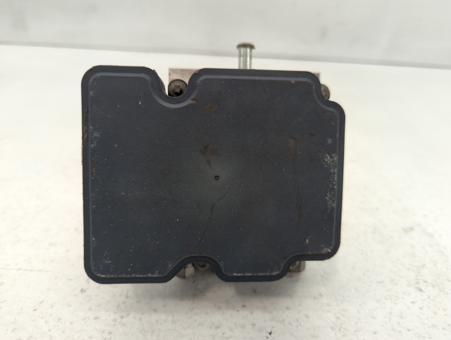 2014 Jeep Cherokee ABS Pump Control Module Replacement P/N:269 602 04779809AI Fits OEM Used Auto Parts - Oemusedautoparts1.c