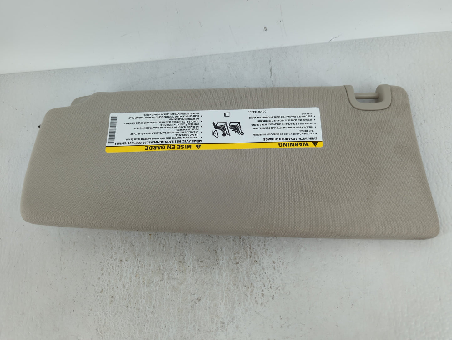 2014-2018 Jeep Cherokee Sun Visor Shade Replacement Passenger Right Mirror Fits Fits 2014 2015 2016 2017 2018 OEM Used Auto 