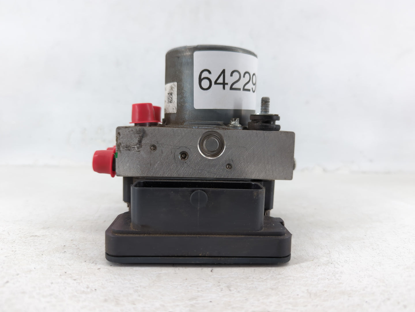 2014 Jeep Cherokee ABS Pump Control Module Replacement P/N:P04779899AG Fits OEM Used Auto Parts - Oemusedautoparts1.com