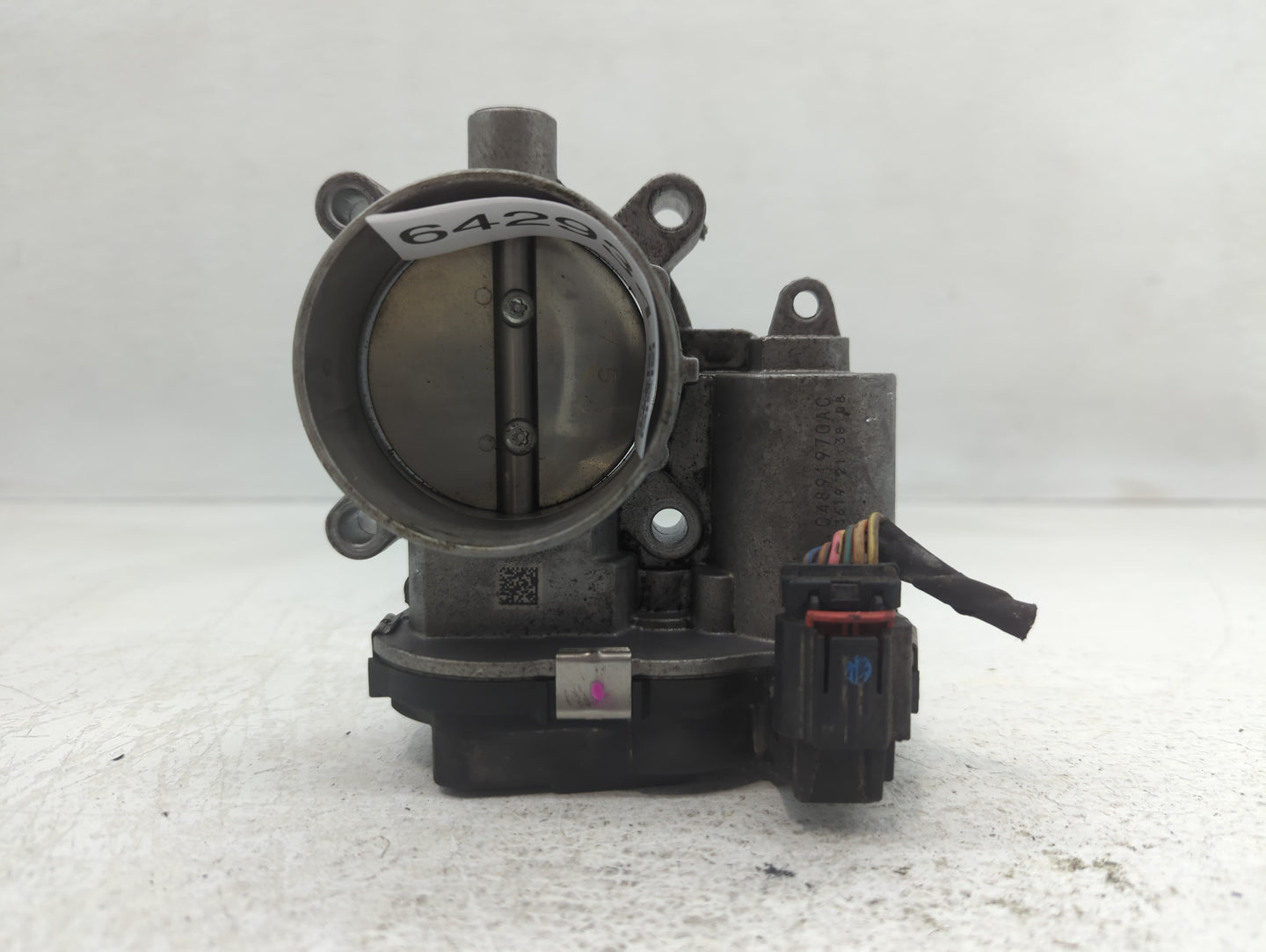 2014-2019 Jeep Cherokee Throttle Body P/N:04891970AC Fits Fits 2014 2015 2016 2017 2018 2019 2020 2021 2022 OEM Used Auto Pa