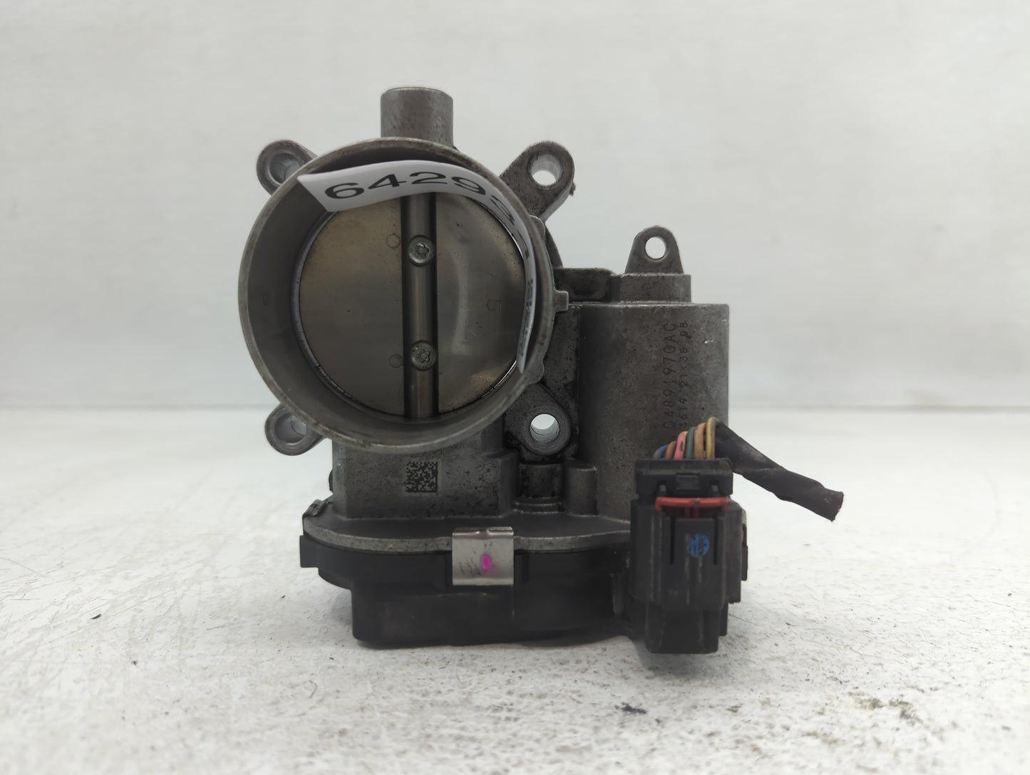 2014-2019 Jeep Cherokee Throttle Body P/N:04891970AC Fits Fits 2014 2015 2016 2017 2018 2019 2020 2021 2022 OEM Used Auto Pa
