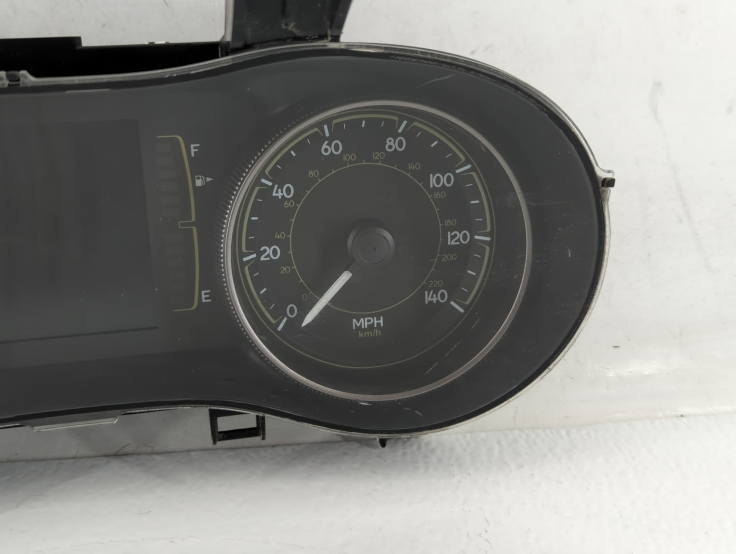 2014 Jeep Cherokee Instrument Cluster Speedometer Gauges P/N:P56054651AH Fits OEM Used Auto Parts - Oemusedautoparts1.com