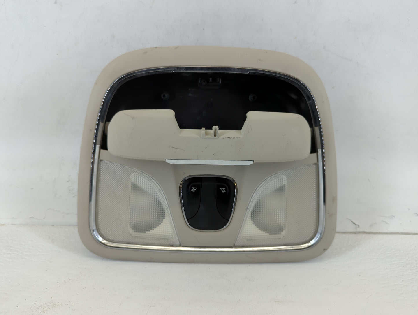 2014 Jeep Cherokee Overhead Roof Console - Oemusedautoparts1.com
