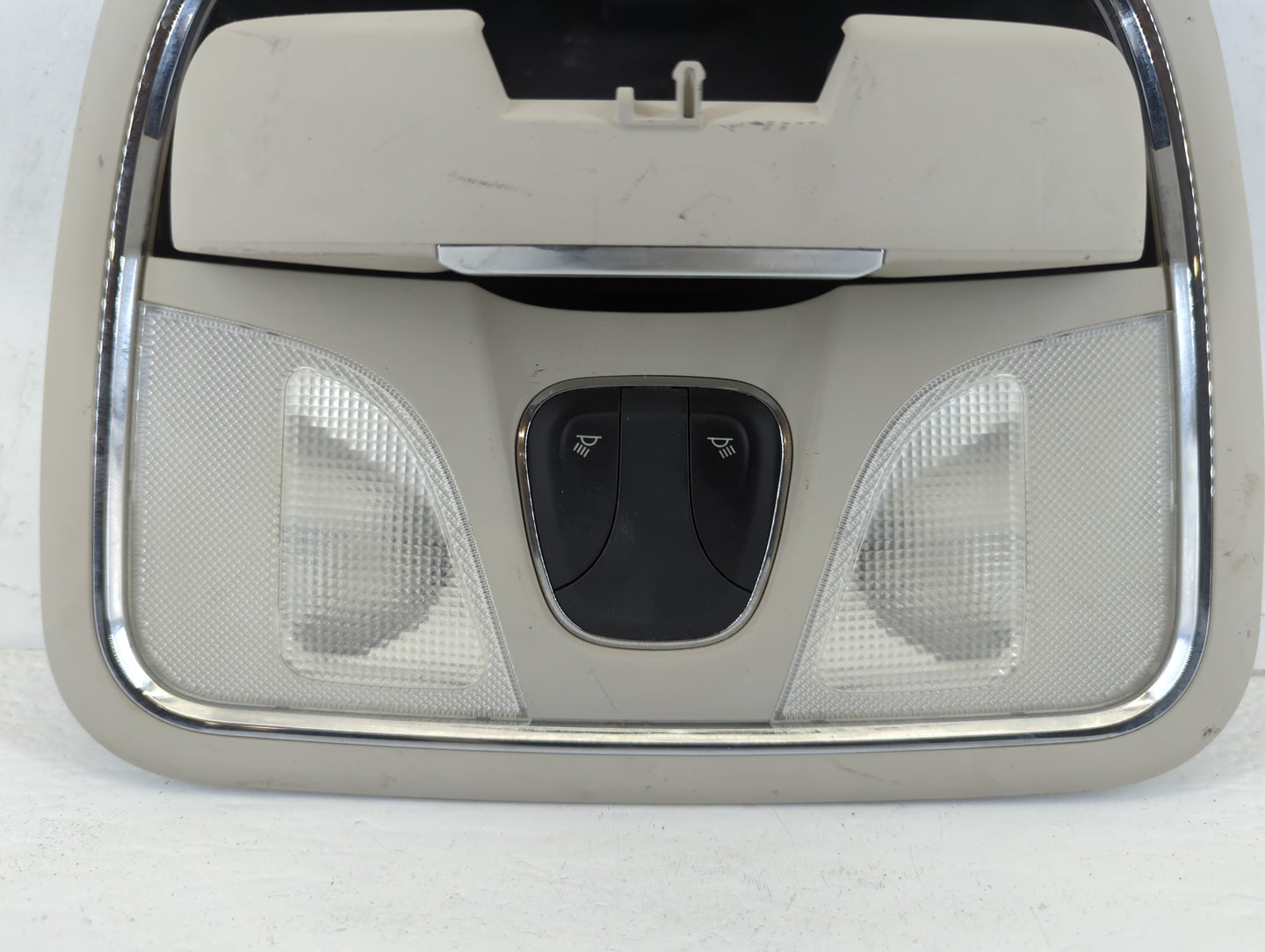 2014 Jeep Cherokee Overhead Roof Console - Oemusedautoparts1.com