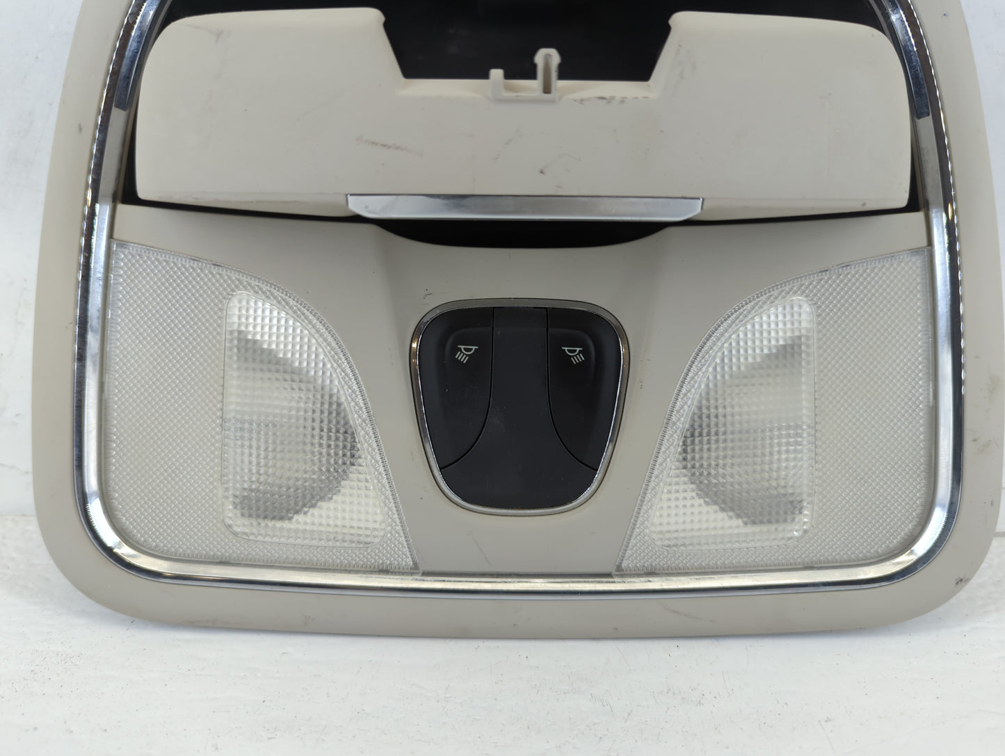 2014 Jeep Cherokee Overhead Roof Console - Oemusedautoparts1.com