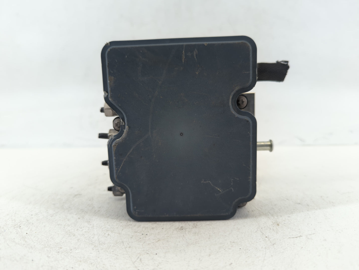 2014 Jeep Cherokee ABS Pump Control Module Replacement P/N:P04779899AI Fits OEM Used Auto Parts - Oemusedautoparts1.com