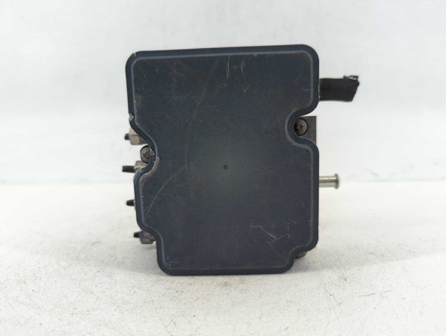 2014 Jeep Cherokee ABS Pump Control Module Replacement P/N:P04779899AI Fits OEM Used Auto Parts - Oemusedautoparts1.com