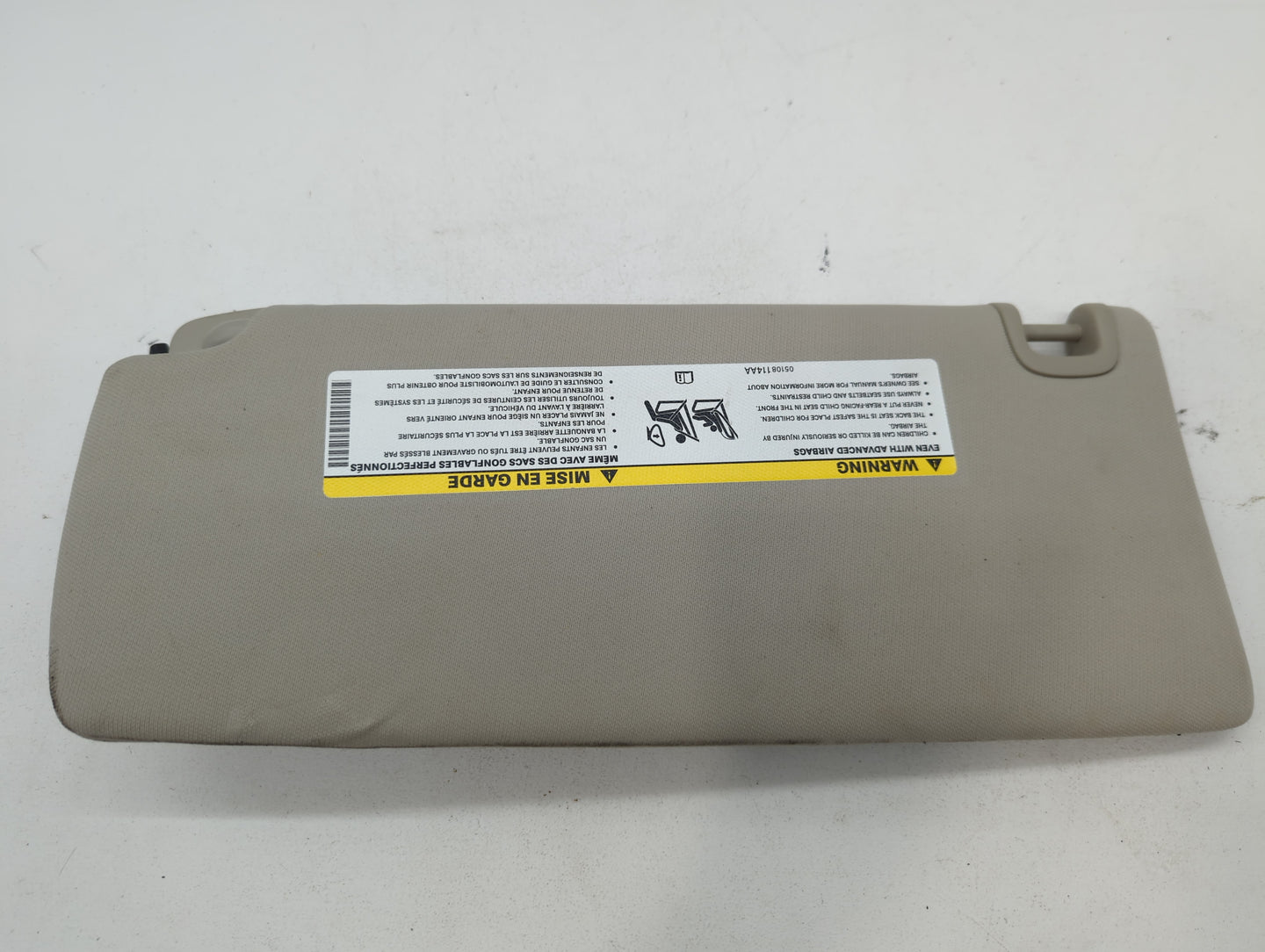 2014-2018 Jeep Cherokee Sun Visor Shade Replacement Passenger Right Mirror Fits Fits 2014 2015 2016 2017 2018 OEM Used Auto 