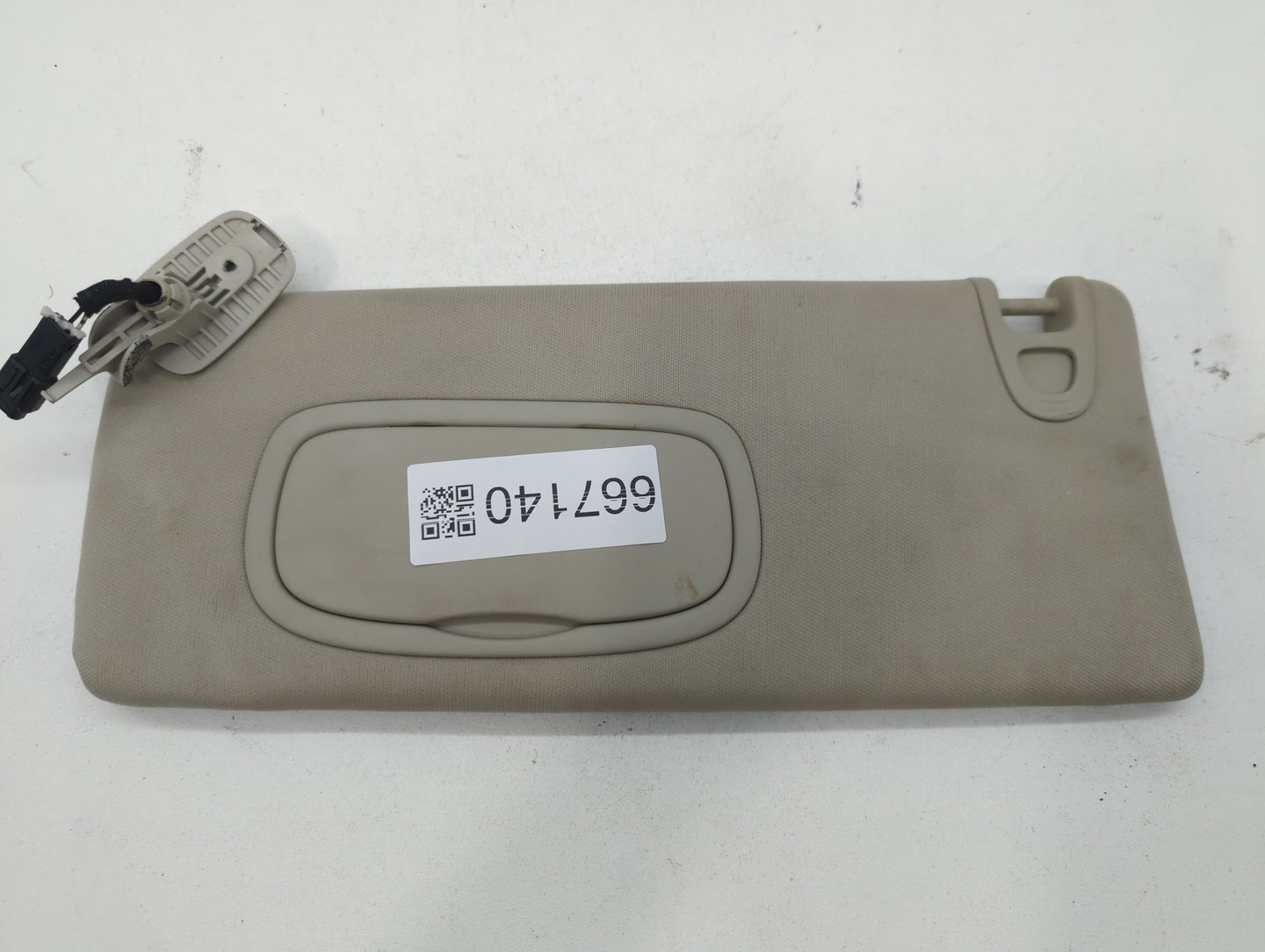2014-2018 Jeep Cherokee Sun Visor Shade Replacement Passenger Right Mirror Fits Fits 2014 2015 2016 2017 2018 OEM Used Auto 