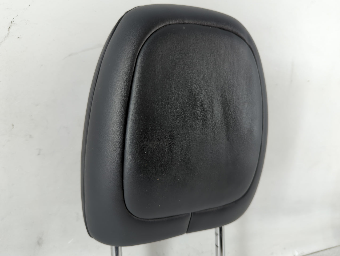 Jeep Cherokee Headrest Head Rest Rear Seat Black - Oemusedautoparts1.com