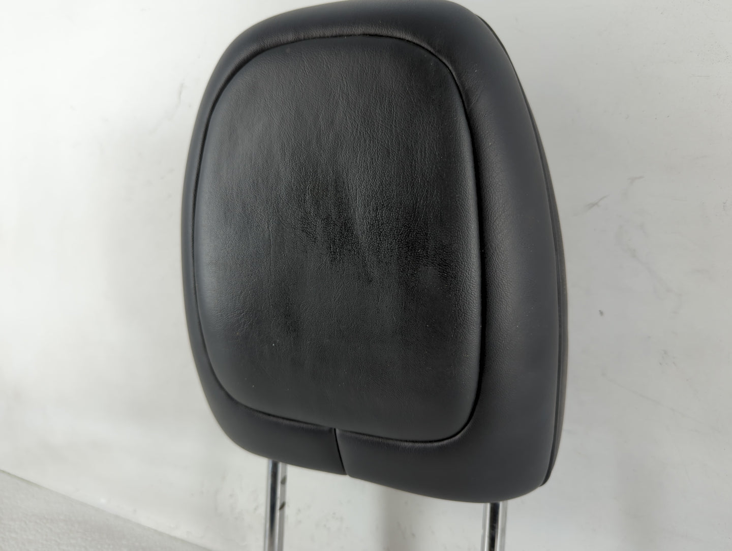 Jeep Cherokee Headrest Head Rest Rear Seat Black - Oemusedautoparts1.com