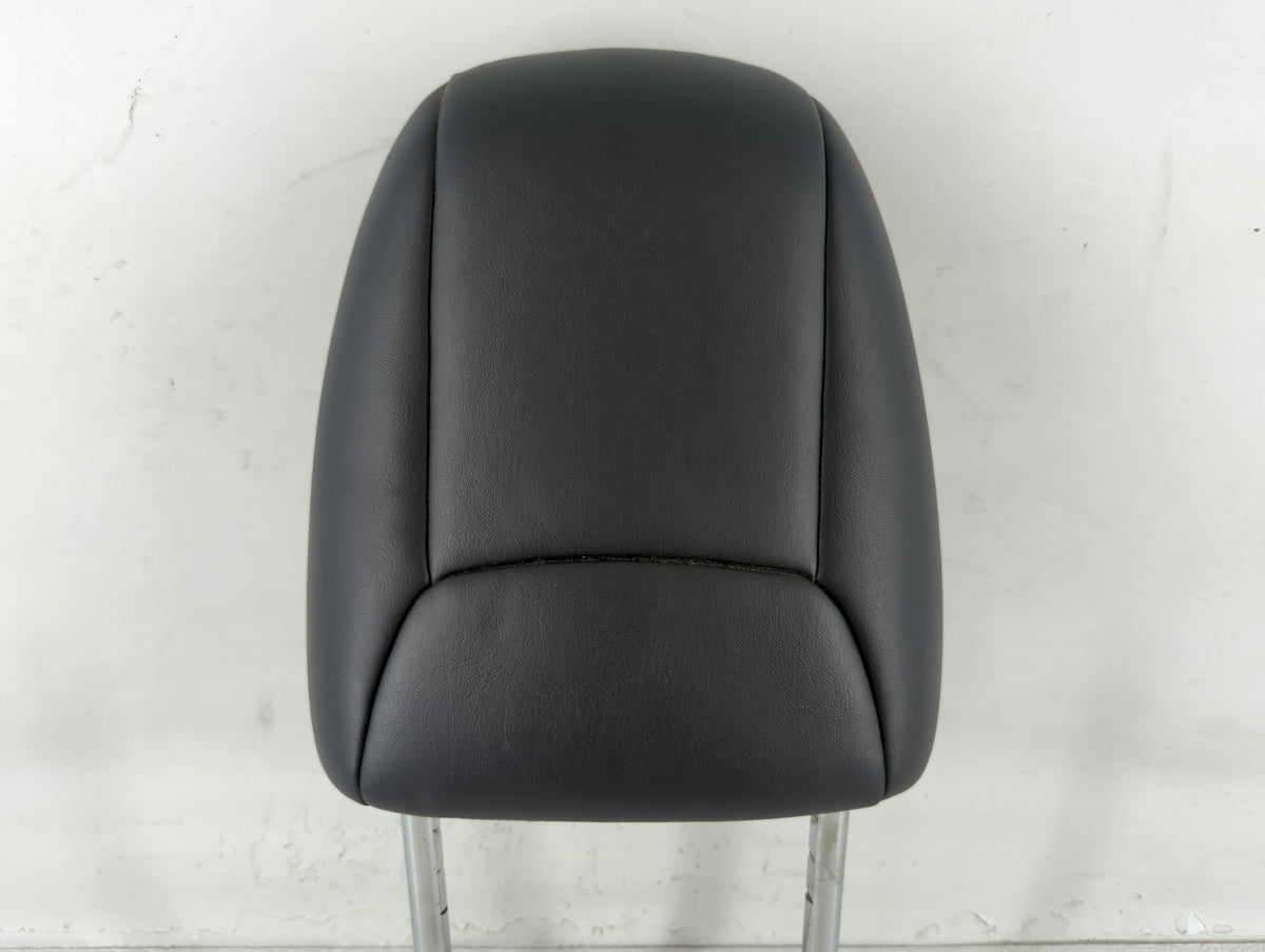 2014 Jeep Cherokee Headrest Head Rest Rear Center Seat Black 679761 - Oemusedautoparts1.com