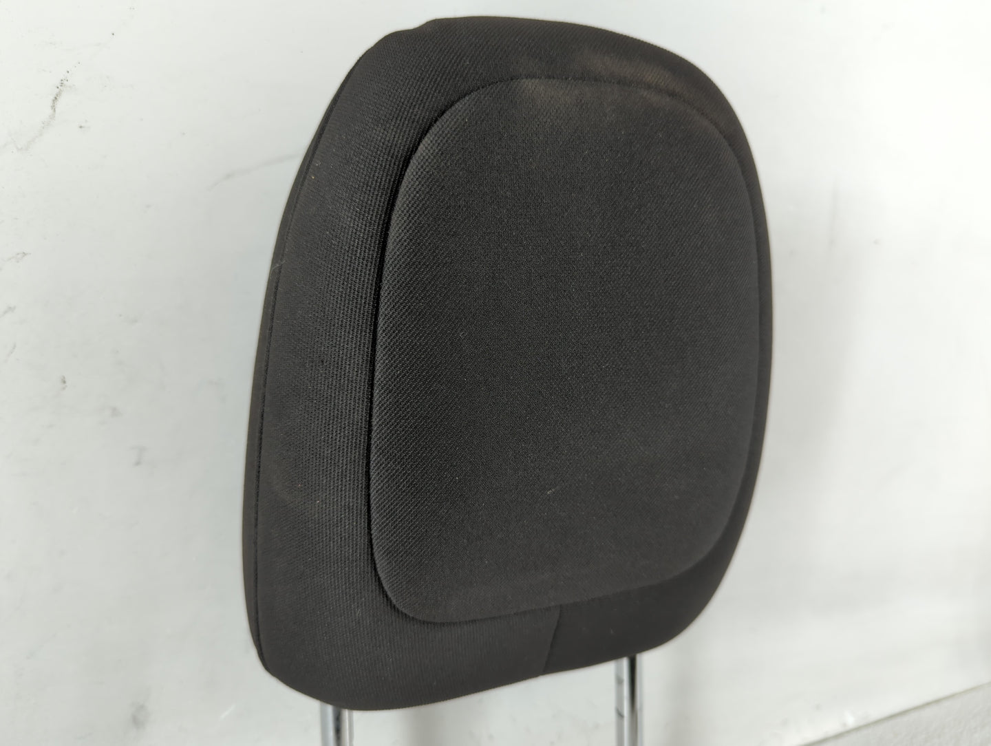 Jeep Cherokee Headrest Head Rest Front Driver Passenger Seat Black - Oemusedautoparts1.com