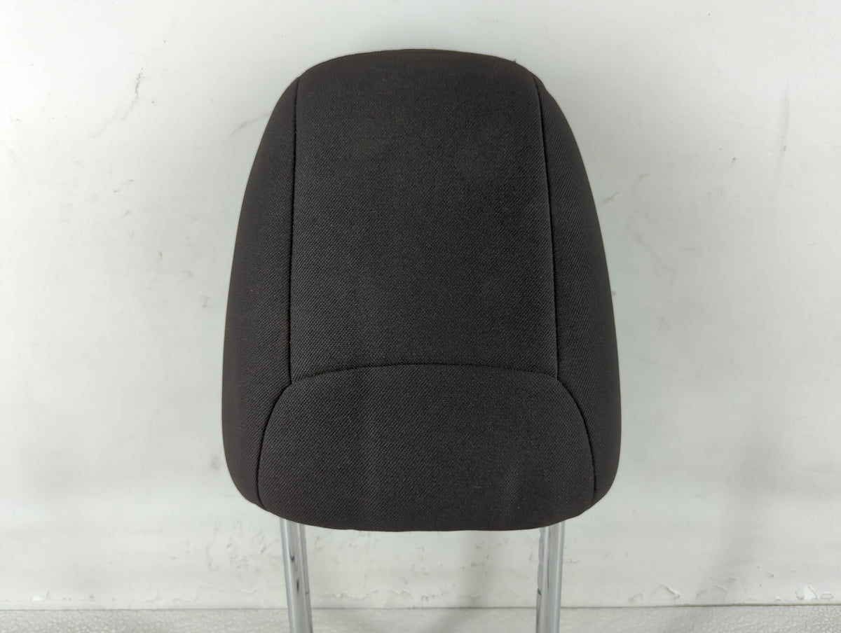 2014 Jeep Cherokee Headrest Head Rest Rear Center Seat Black 680040 - Oemusedautoparts1.com