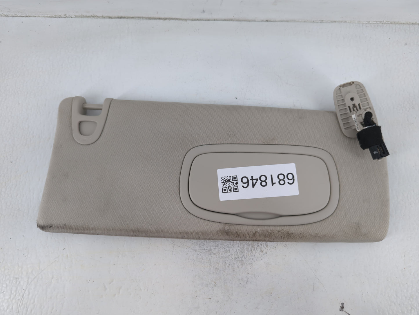 2014-2018 Jeep Cherokee Sun Visor Shade Replacement Passenger Right Mirror Fits Fits 2014 2015 2016 2017 2018 OEM Used Auto 