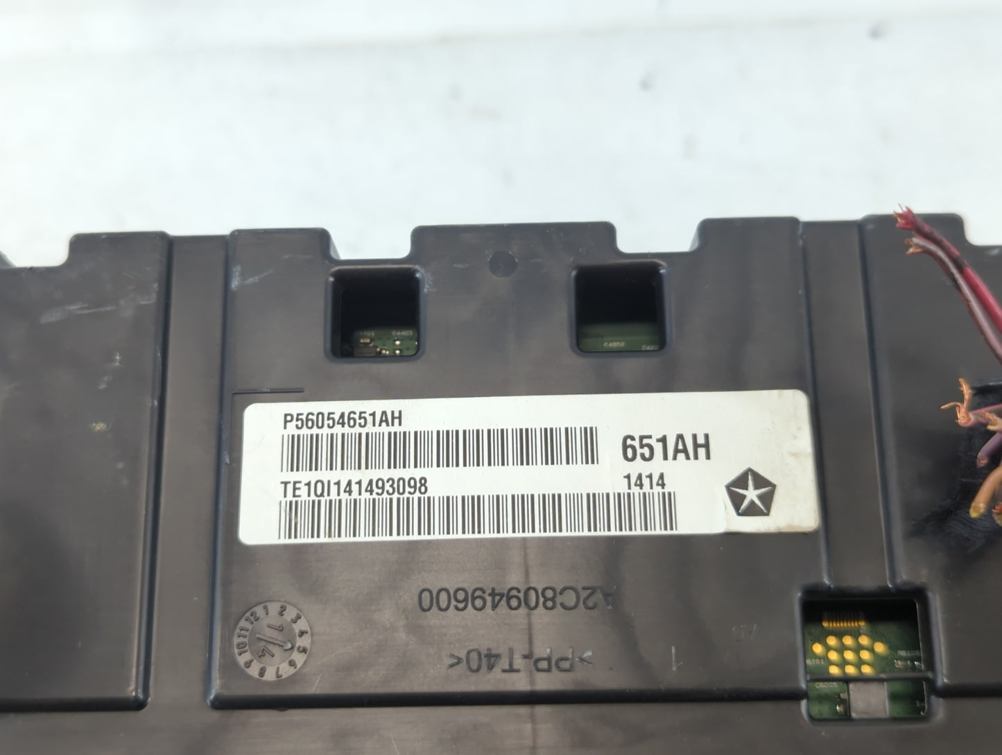 2014 Jeep Cherokee Instrument Cluster Speedometer Gauges P/N:P56054651AH Fits OEM Used Auto Parts - Oemusedautoparts1.com