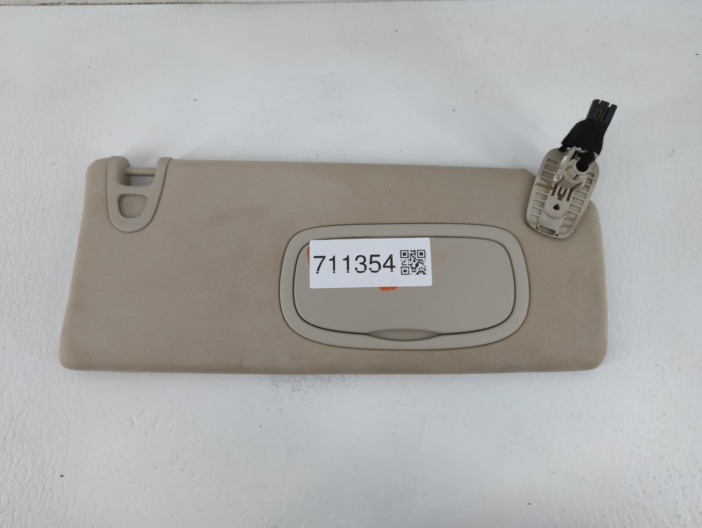 2014-2018 Jeep Cherokee Sun Visor Shade Replacement Passenger Right Mirror Fits Fits 2014 2015 2016 2017 2018 OEM Used Auto 