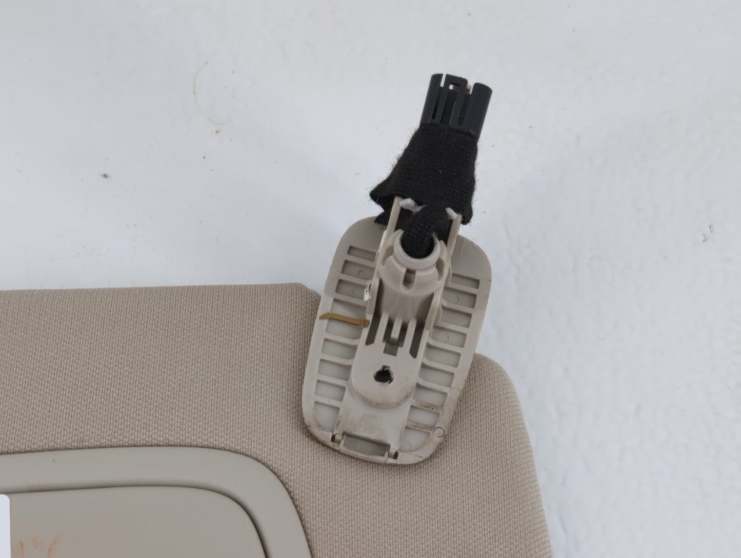 2014-2018 Jeep Cherokee Sun Visor Shade Replacement Passenger Right Mirror Fits Fits 2014 2015 2016 2017 2018 OEM Used Auto 