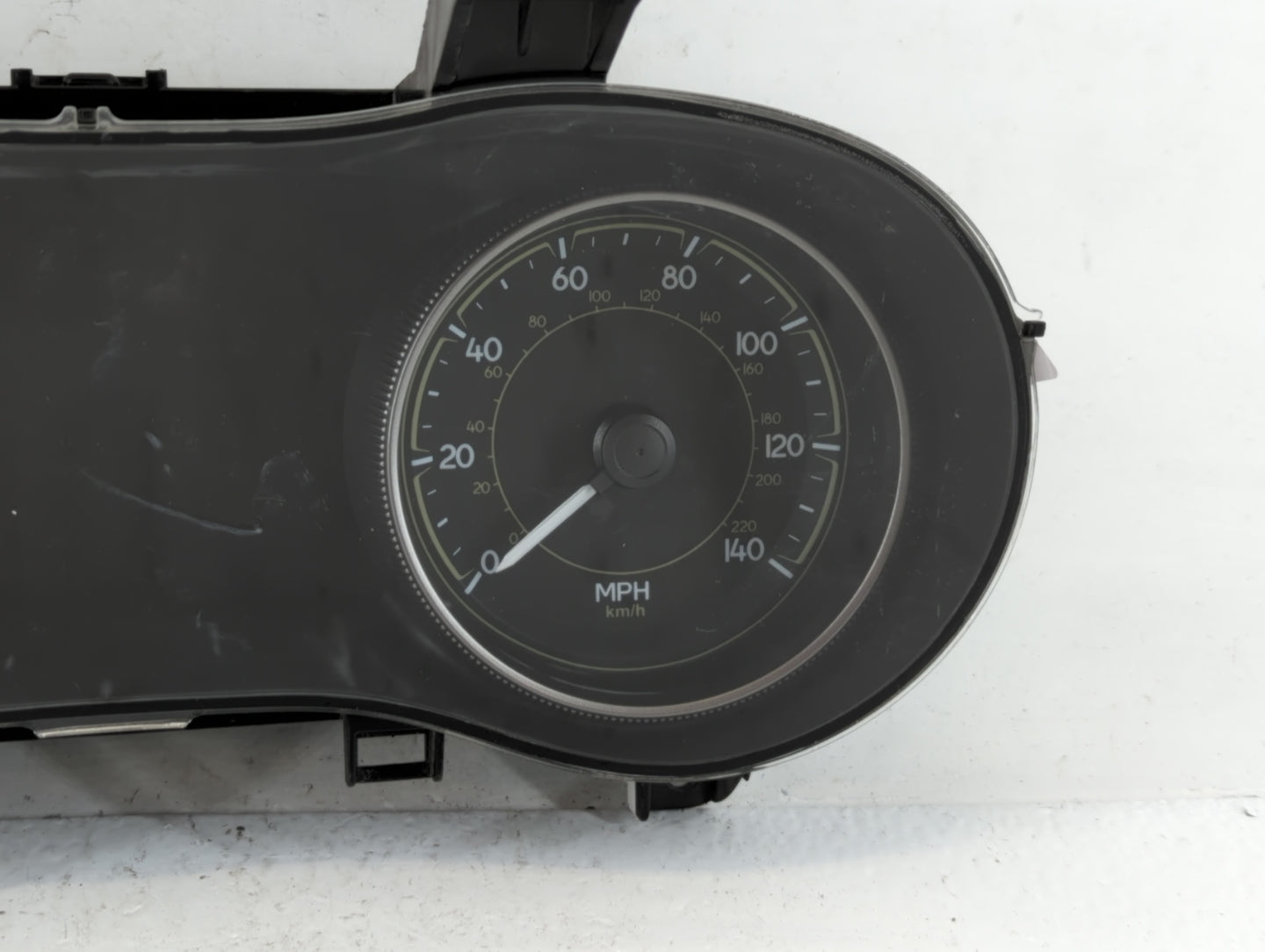 2014 Jeep Cherokee Instrument Cluster Speedometer Gauges P/N:P68105889AG Fits OEM Used Auto Parts - Oemusedautoparts1.com