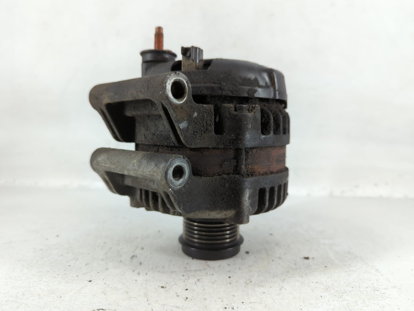 2014-2018 Jeep Cherokee Alternator Replacement Generator Charging Assembly Engine OEM Fits OEM Used Auto Parts - Oemusedauto