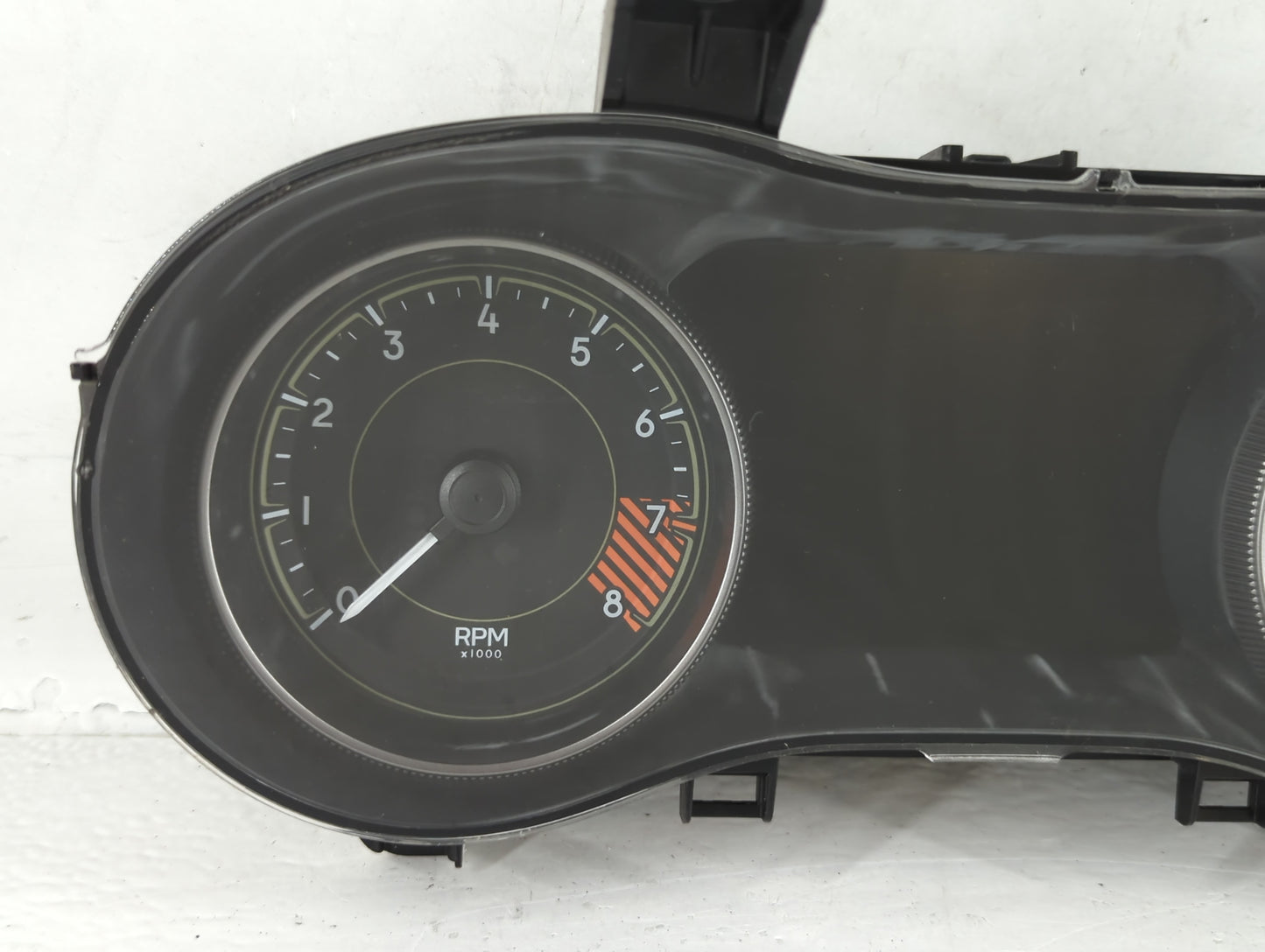 2014 Jeep Cherokee Instrument Cluster Speedometer Gauges P/N:TMBQI260314460 Fits OEM Used Auto Parts - Oemusedautoparts1.com