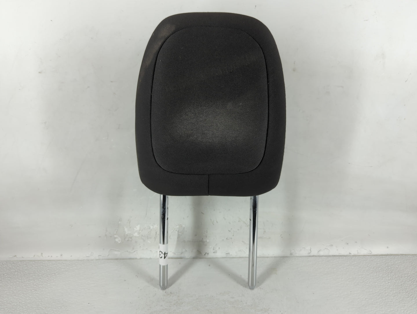 Jeep Cherokee Headrest Head Rest Front Driver Passenger Seat Black - Oemusedautoparts1.com