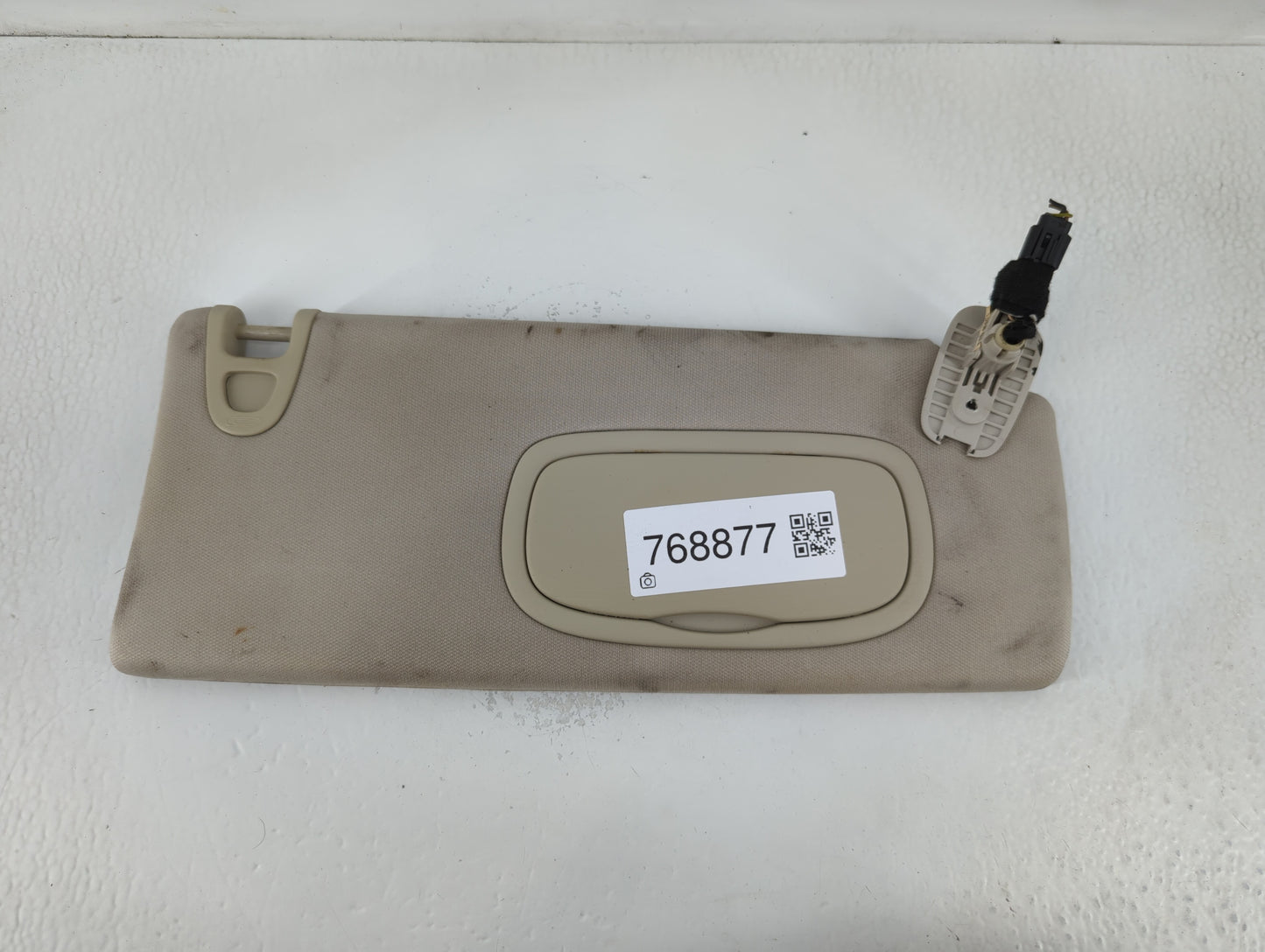 2014-2018 Jeep Cherokee Sun Visor Shade Replacement Passenger Right Mirror Fits Fits 2014 2015 2016 2017 2018 OEM Used Auto 