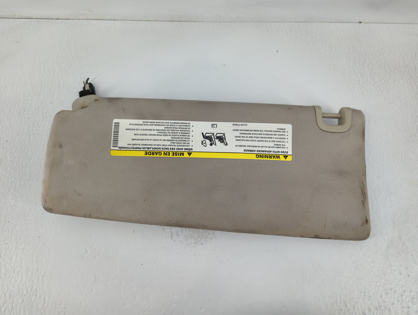 2014-2018 Jeep Cherokee Sun Visor Shade Replacement Passenger Right Mirror Fits Fits 2014 2015 2016 2017 2018 OEM Used Auto 