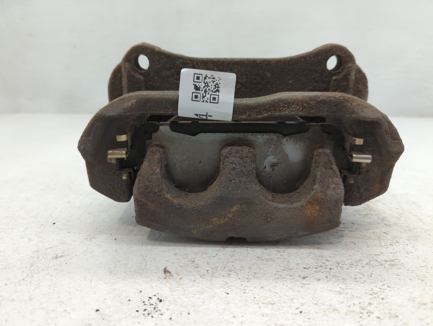 2014-2022 Jeep Cherokee Front Driver Left Brake Caliper - Oemusedautoparts1.com