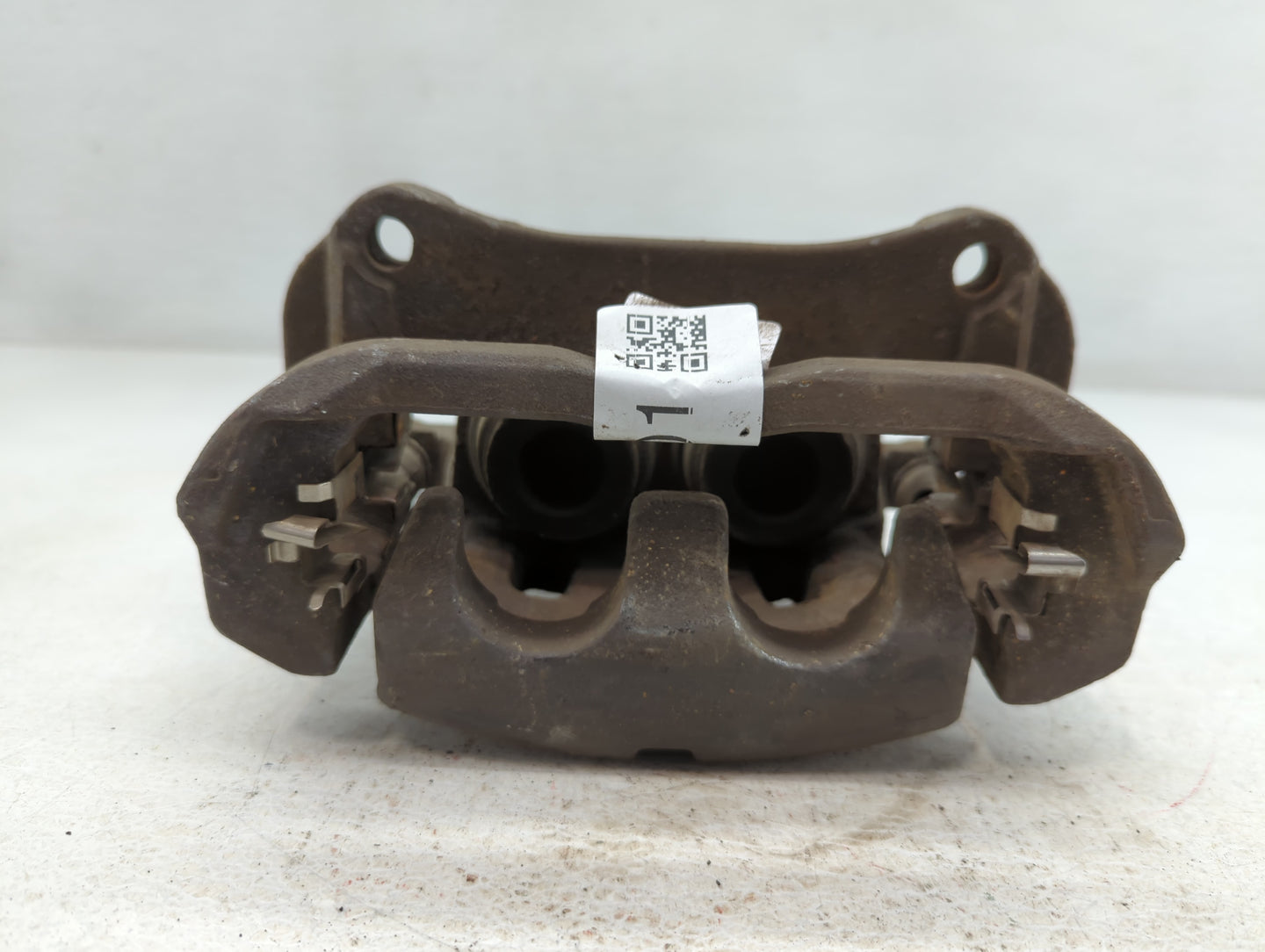 2014-2022 Jeep Cherokee Front Driver Left Brake Caliper - Oemusedautoparts1.com
