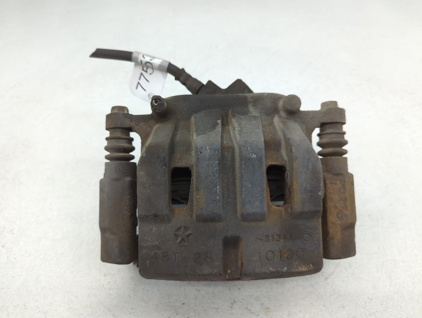 2014-2022 Jeep Cherokee Front Passenger Right Brake Caliper - Oemusedautoparts1.com