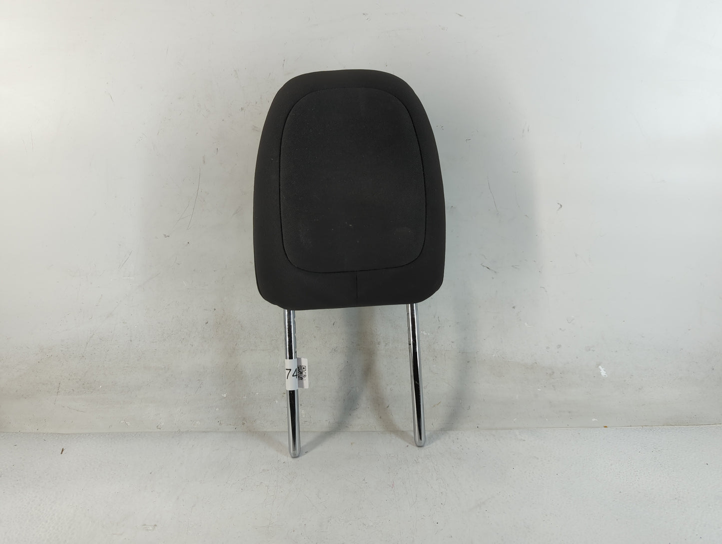 2014 Jeep Cherokee Headrest Head Rest Front Driver Passenger Seat Fits OEM Used Auto Parts - Oemusedautoparts1.com