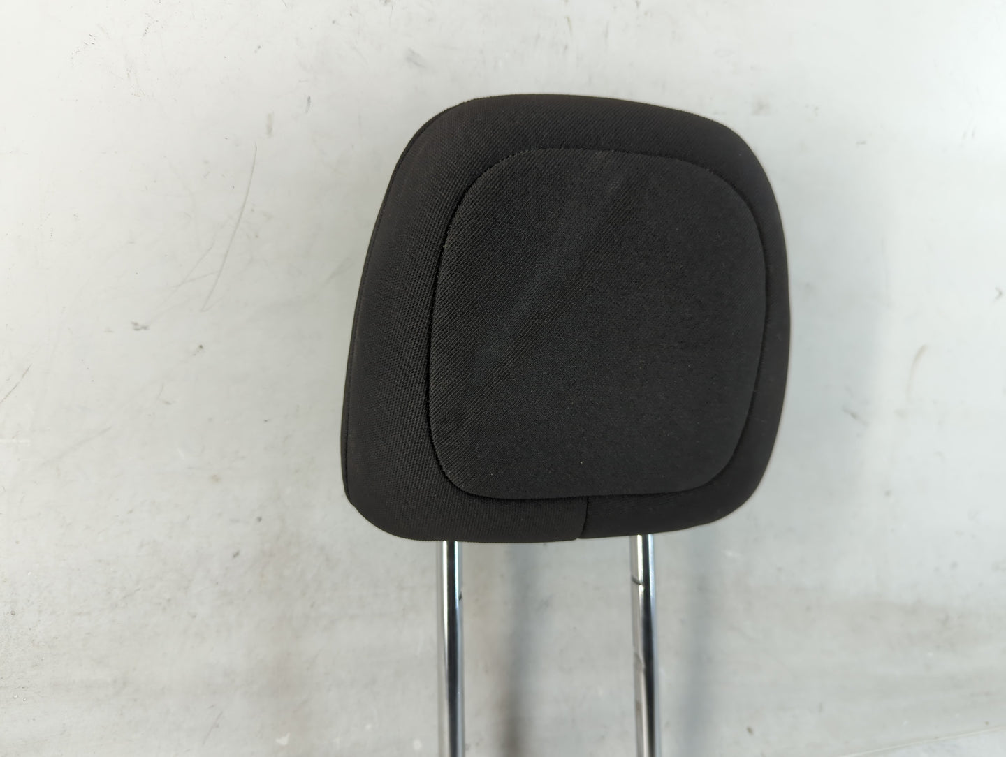 2014 Jeep Cherokee Headrest Head Rest Rear Seat Fits OEM Used Auto Parts - Oemusedautoparts1.com