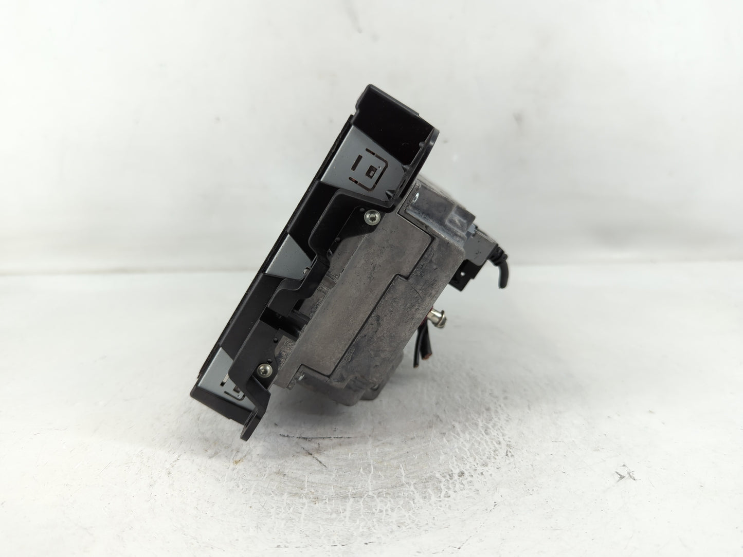 2014 Jeep Cherokee Radio AM FM Cd Player Receiver Replacement P/N:68211959AI Fits OEM Used Auto Parts - Oemusedautoparts1.co