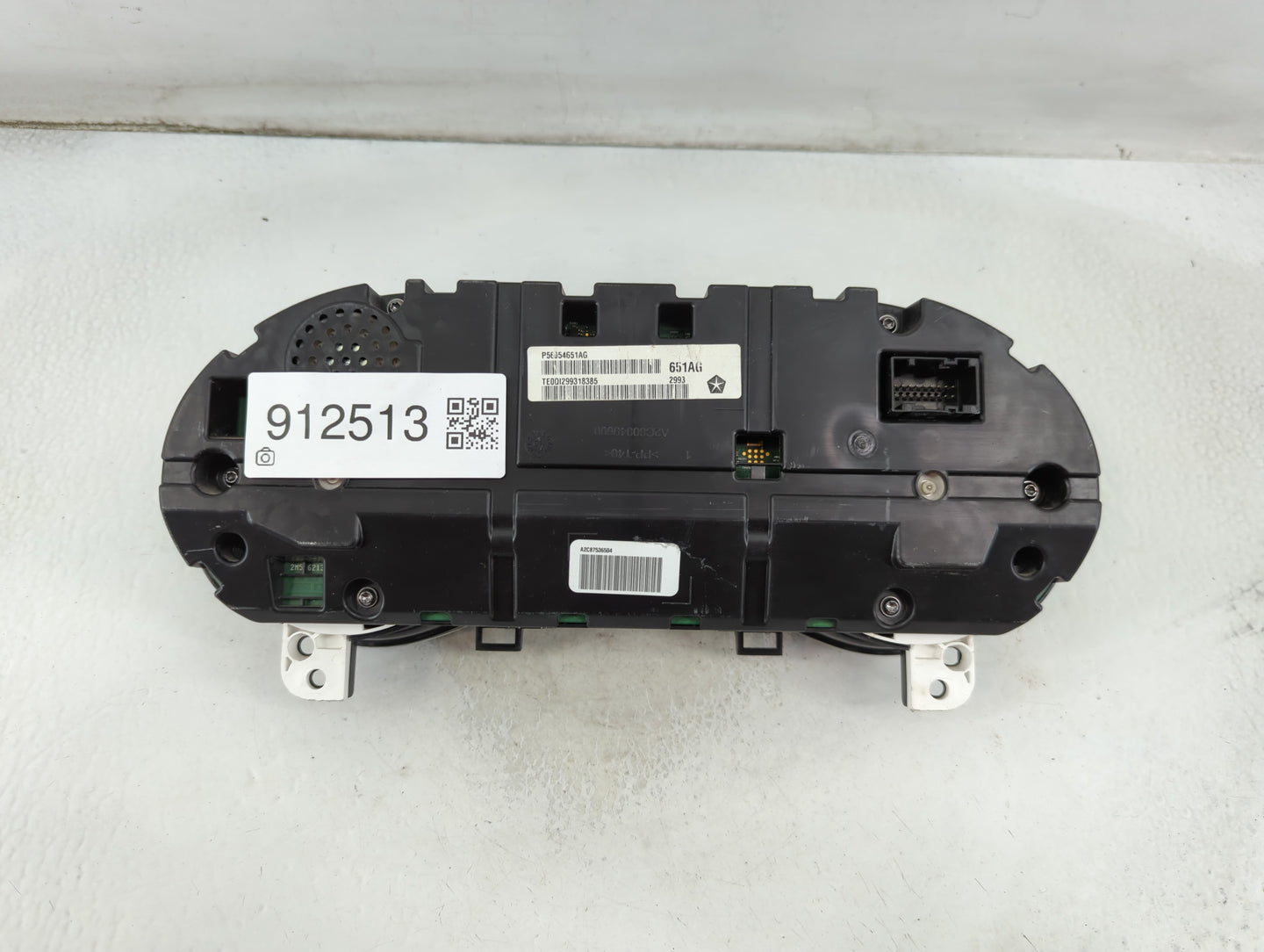 2014 Jeep Cherokee Instrument Cluster Speedometer Gauges P/N:P56054651AG Miles: Fits OEM Used Auto Parts - Oemusedautoparts1